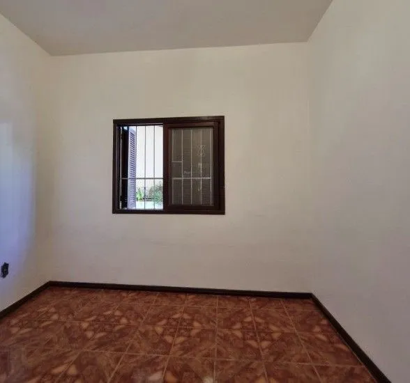 Imagem Casa de 2 dormitórios para venda ,pronta para morar no bairro Santo Antônio em Porto Alegre/RS.