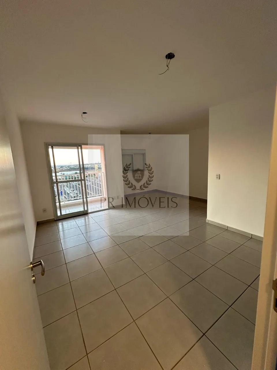 Foto do imóvel Apartamento à venda em Araraquara-SP, Jardim dos Manacás: 2 quartos, 1 suíte, 2 salas, 2 vagas de garagem, 74,17 m². Venha conferir!