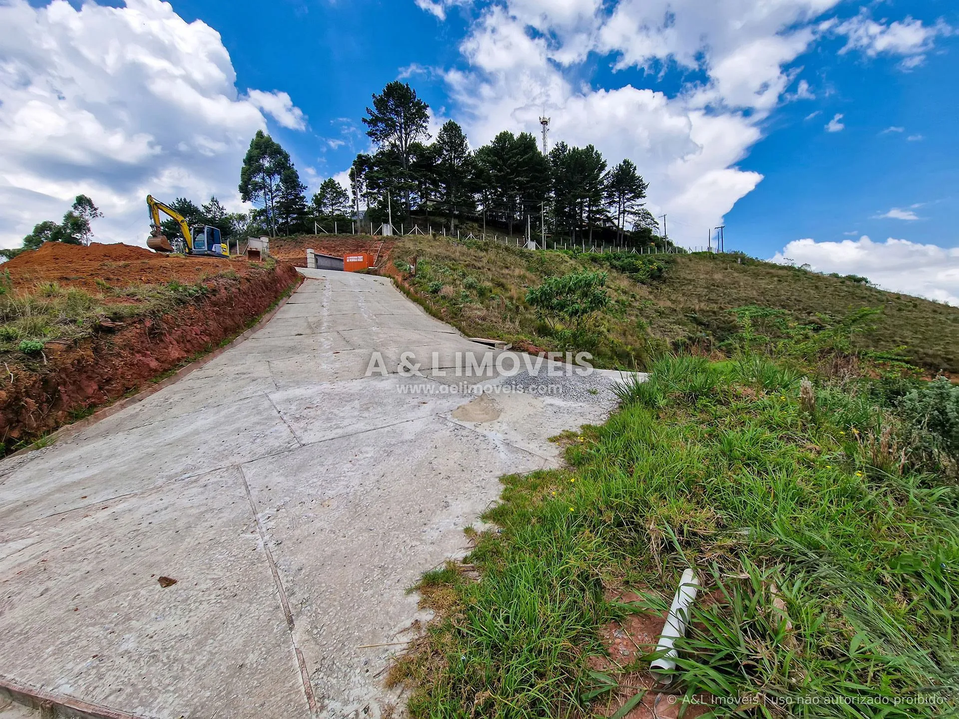 Imagem Terreno no Quintas do Atalaia | Vista para o vale e projeto aprovado