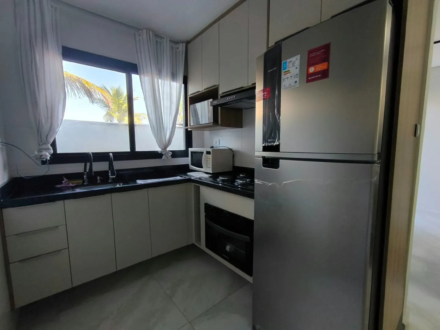 Imagem Sobrados novos em Condomínio Frente ao Mar em Itanhaém-SP, 2 Quartos, 2 Suítes, 2 Salas, 1 Vaga, 96,02 m² no Suarão.