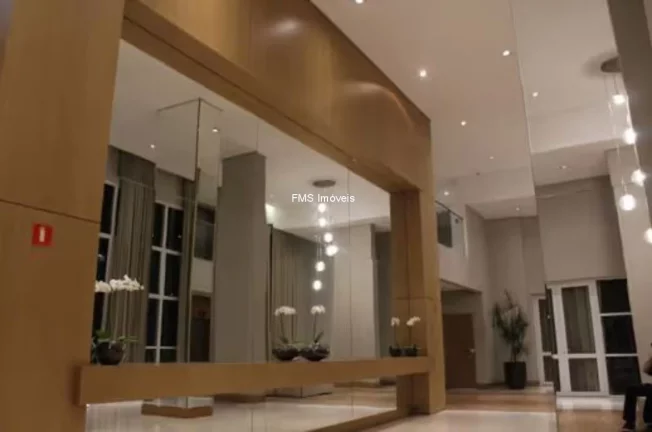 Imagem Apartamento à venda na Vila Mariana com 2 quartos sendo 1 suíte, 2 banheiros, 2 vagas, 68m² de área.