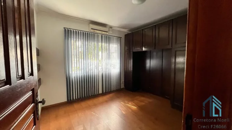 Imagem (PERMUTA) Casa a venda com edícula a venda 05 quartos c/suítes, no Jd. Botânico em Curitiba PR