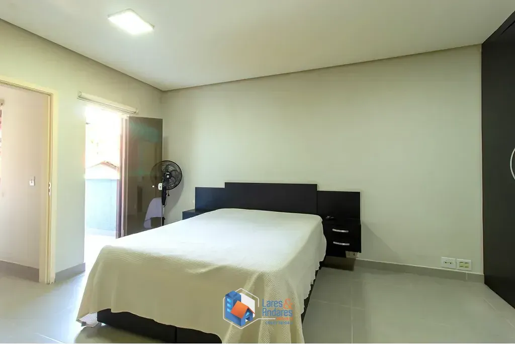 Imagem Casa à venda 3 Quartos 1 Suite 2 Vagas 210M² Campo Belo São Paulo - SP