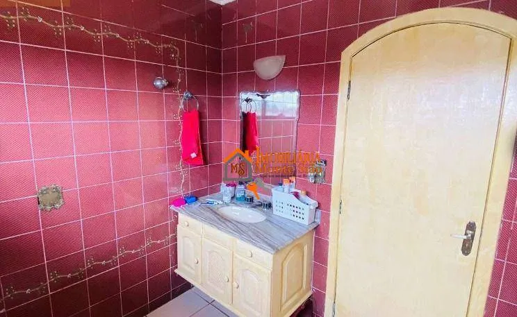 Imagem Sobrado com 3 dormitórios à venda, 194 m² por R$ 599.000,00 - Paraventi - Guarulhos/SP
