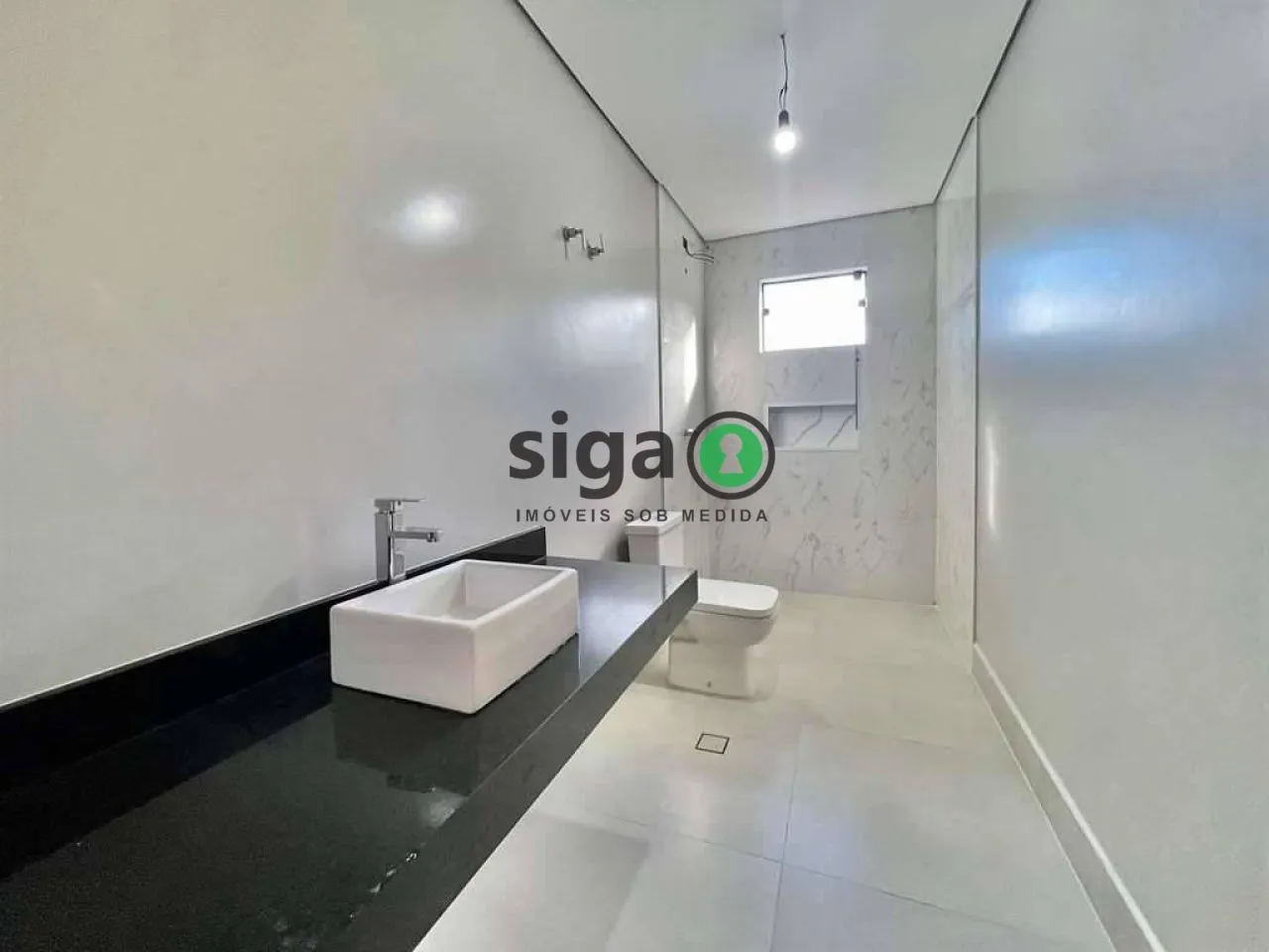 Imagem Casa em Condomínio Residencial em Golf Gardens 04 suítes, Carapicuiba - SP