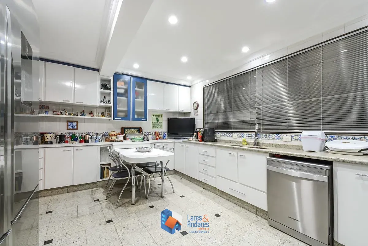 Imagem Casa para venda em Jardim da Glória com 3 quartos, sendo 3 suítes, 215m²
