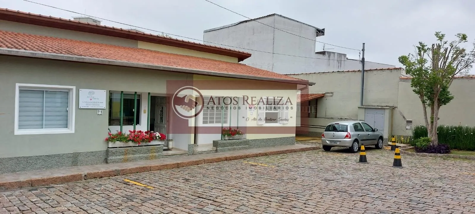 Imagem Alugo Casa Comercial com 5 Salas, Região Chácara Flora, com 84M², 3 Vagas de Garagem, Ideal para área de saúde em geral, como, Clínica Odontológica, Psicologia, Fonoaudiologia, Valor da Locação, R$ 6.141,75 já incluso, IPTU, e Condomínio.