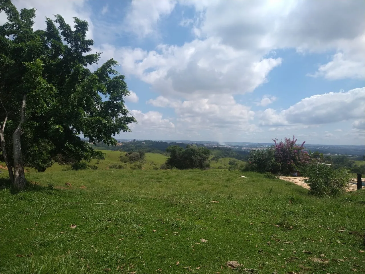 Imagem Vende-se esta área com 89 mil metros em Brigadeiro Tobias
