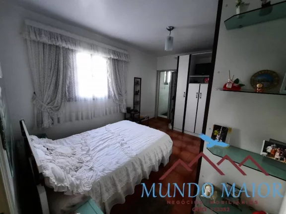 Imagem Casa com 4 vagas e 3 dormitorios 1 suite master e lavabo -Vila Suissa !!!!