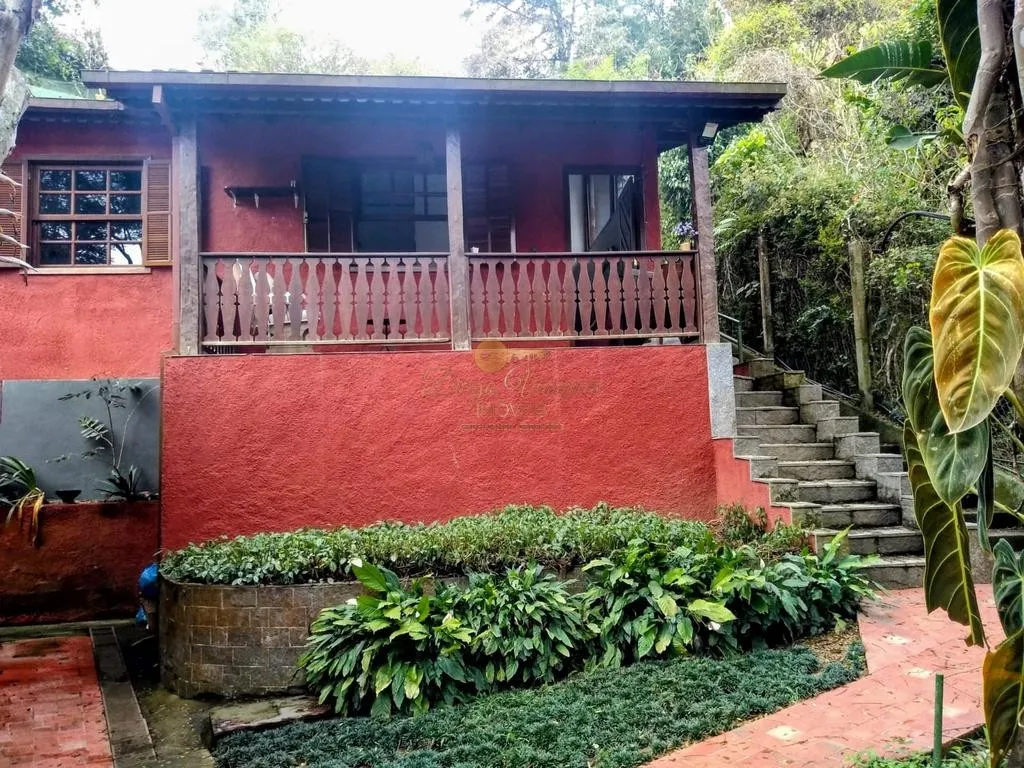 Imagem Casa para Venda em Teresópolis / RJ no bairro Albuquerque