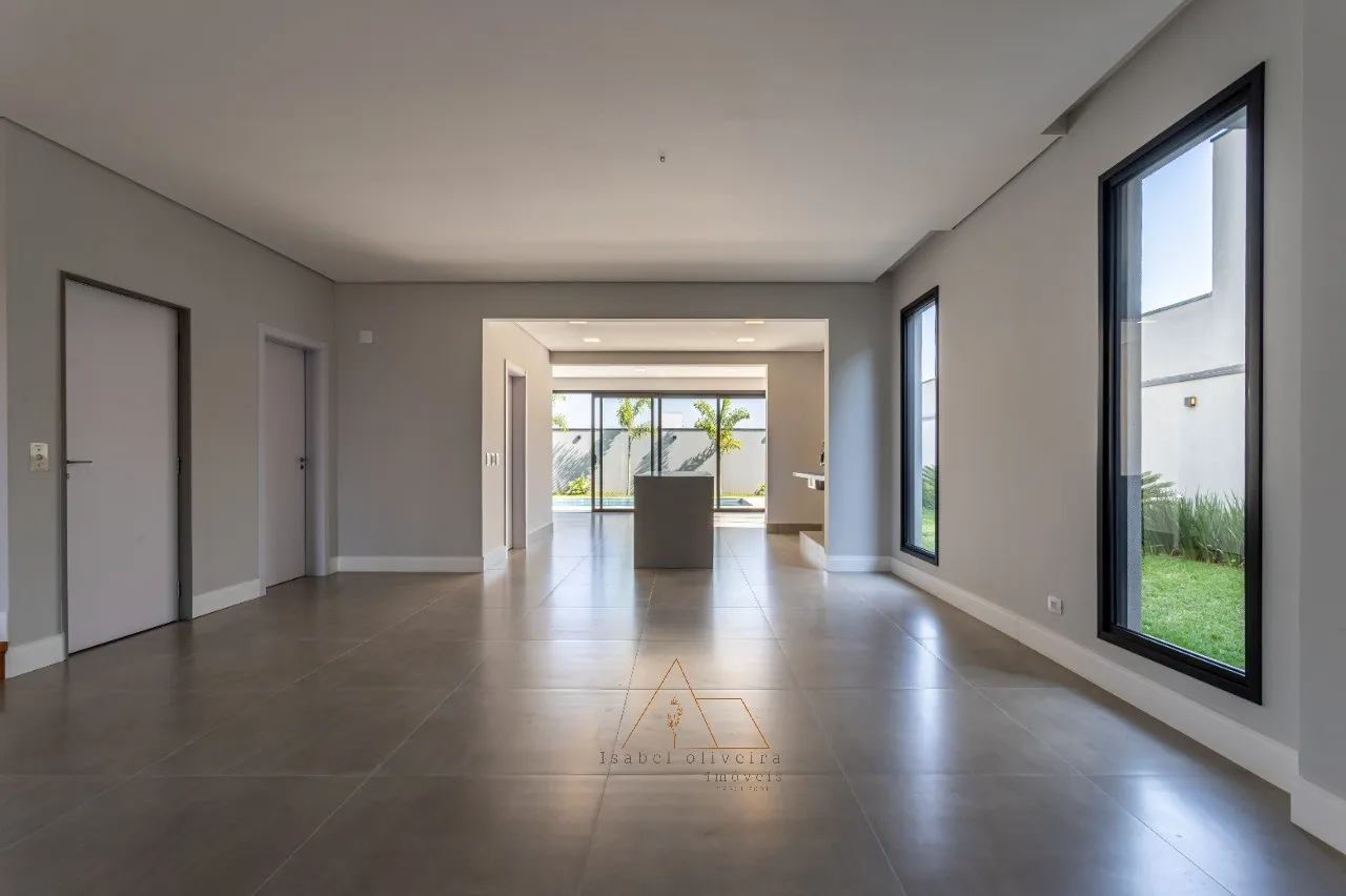 Imagem Venda de Casa de Alto Padrão no Condomínio Villas do Golfe em Itu-SP: 4 quartos, 1 suíte, 6 banheiros, 3 vagas, 336,98 m².