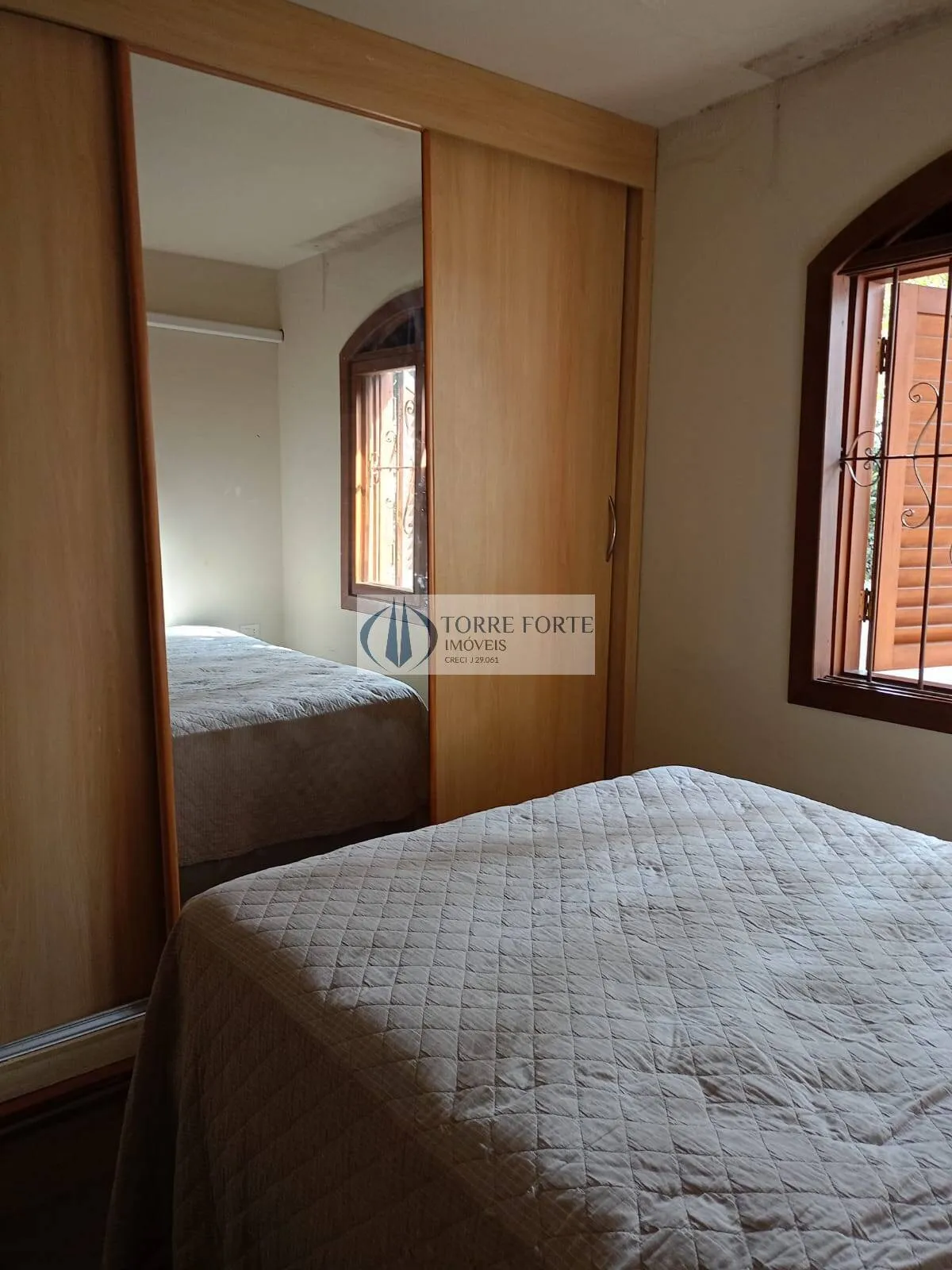 Imagem Excelente sobrado, 340 m² 7 dormitórios sendo 3 suítes 4 vagas, em Santana