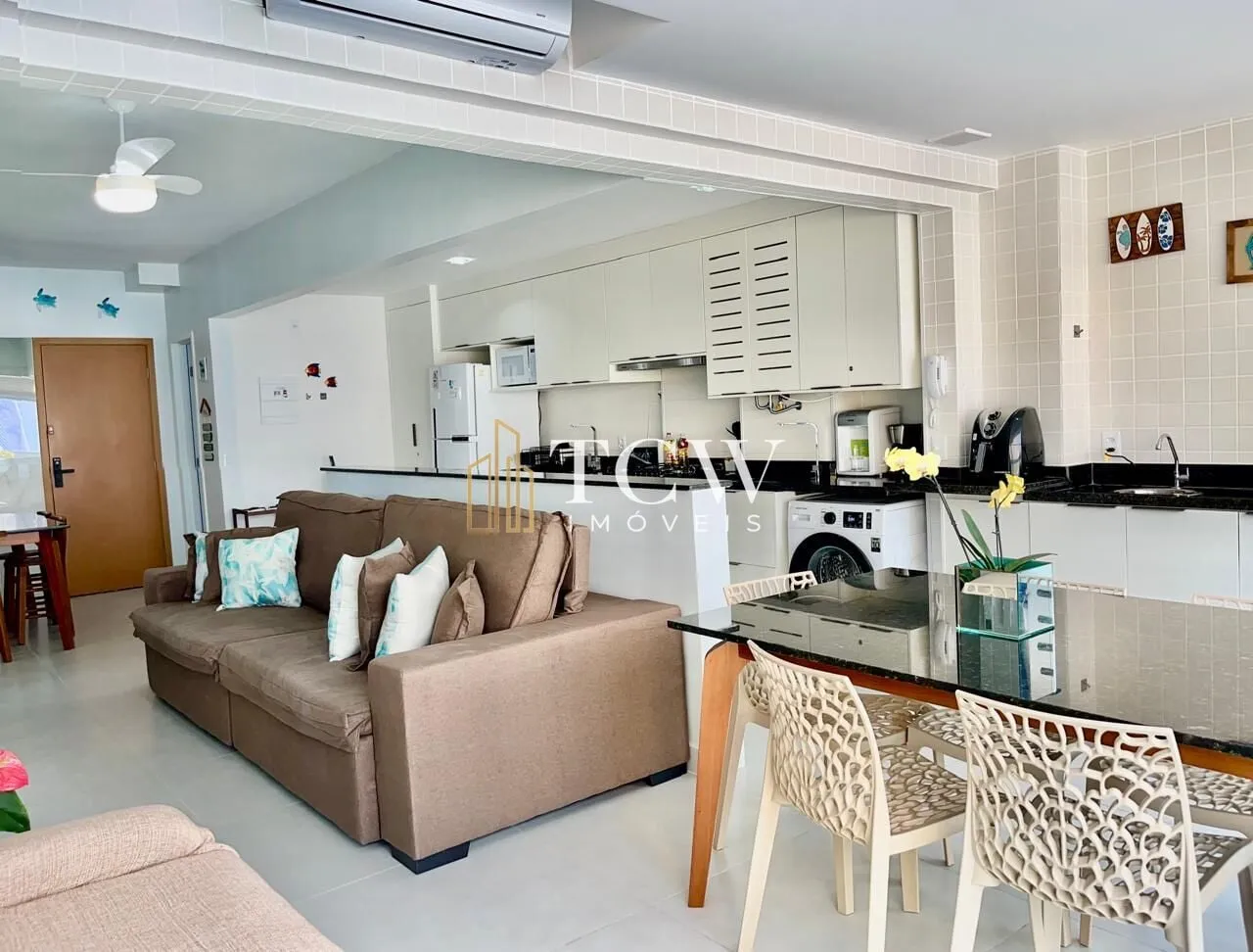 Imagem Apartamento à Venda nas Astúrias | 105 m² | 3 Dormitórios, 1 Suíte | 2 Vagas | Guarujá/SP