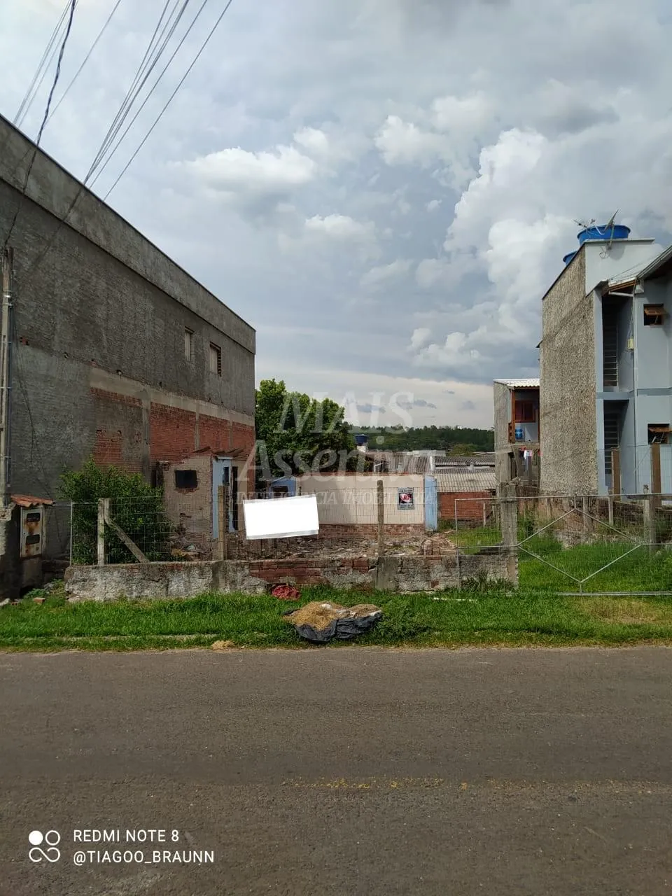 Imagem Terreno para venda, localizado no bairro Ipiranga em Campo Bom/RS. 
Terreno de 11,5 x 30,00 metros (...