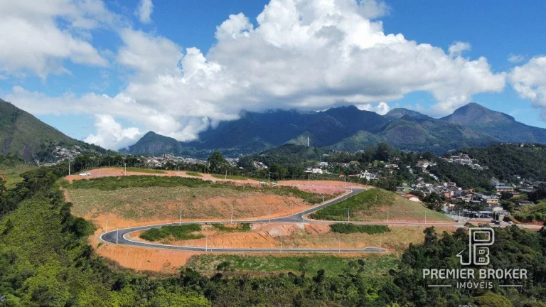 Imagem Terreno à venda, 532 m² por R$ 350.000,00 - Ermitage - Teresópolis/RJ