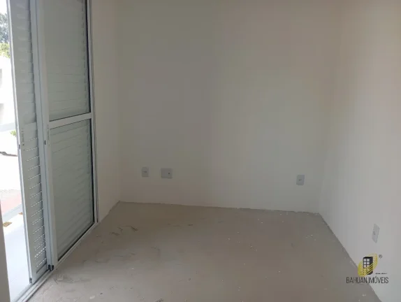 Imagem Casa em Condomínio de Luxo em Cotia-SP, Parque Dom Henrique: 3 quartos, 1 suíte, 2 salas, 3 banheiros, 86m², 2 vagas.