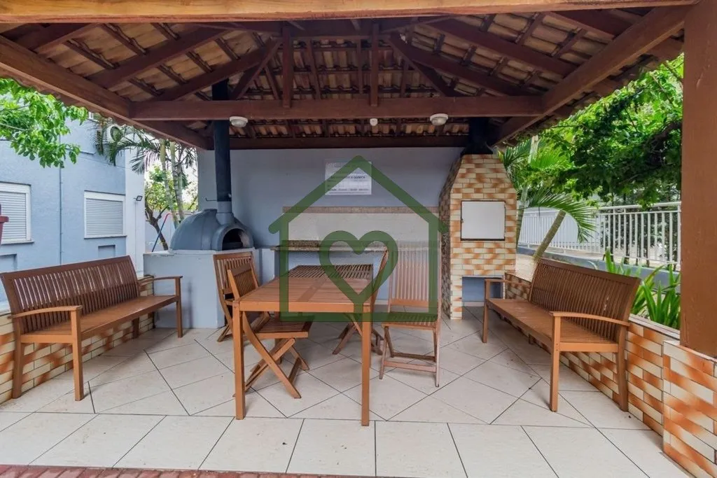 Imagem Excelente apartamento com 2 dormitórios, living com dois ambientes, banheiro social com box de vidr...