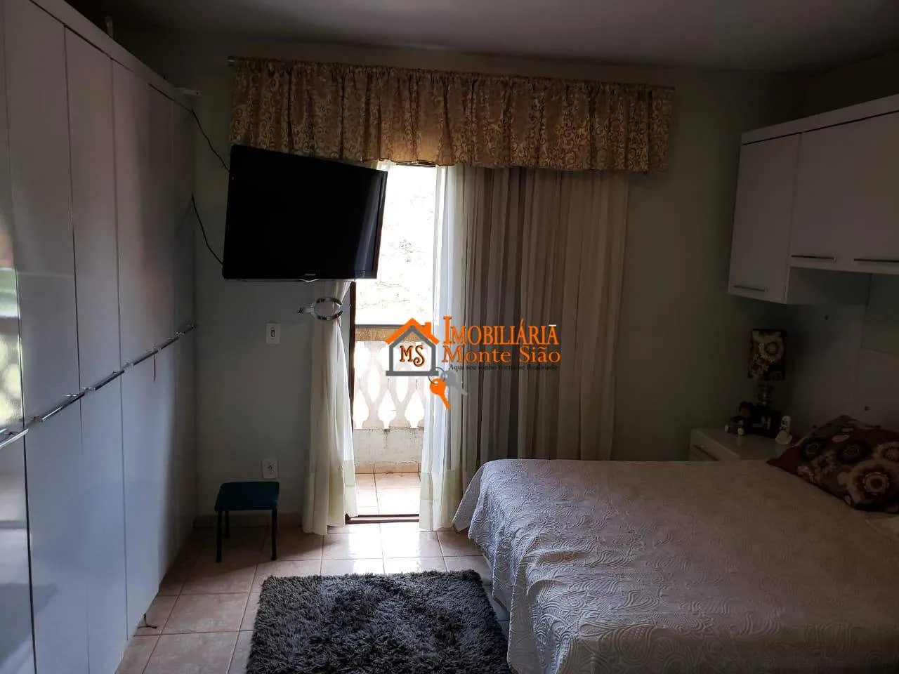 Imagem Sobrado com 4 dormitórios à venda, 240 m² por R$ 580.000,00 - Parque Continental II - Guarulhos/SP