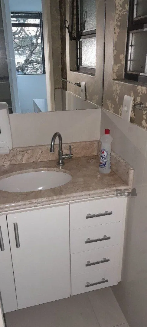 Imagem Excelente Sala Mobiliada na Wenceslau Escobar enfrente ao Paseo