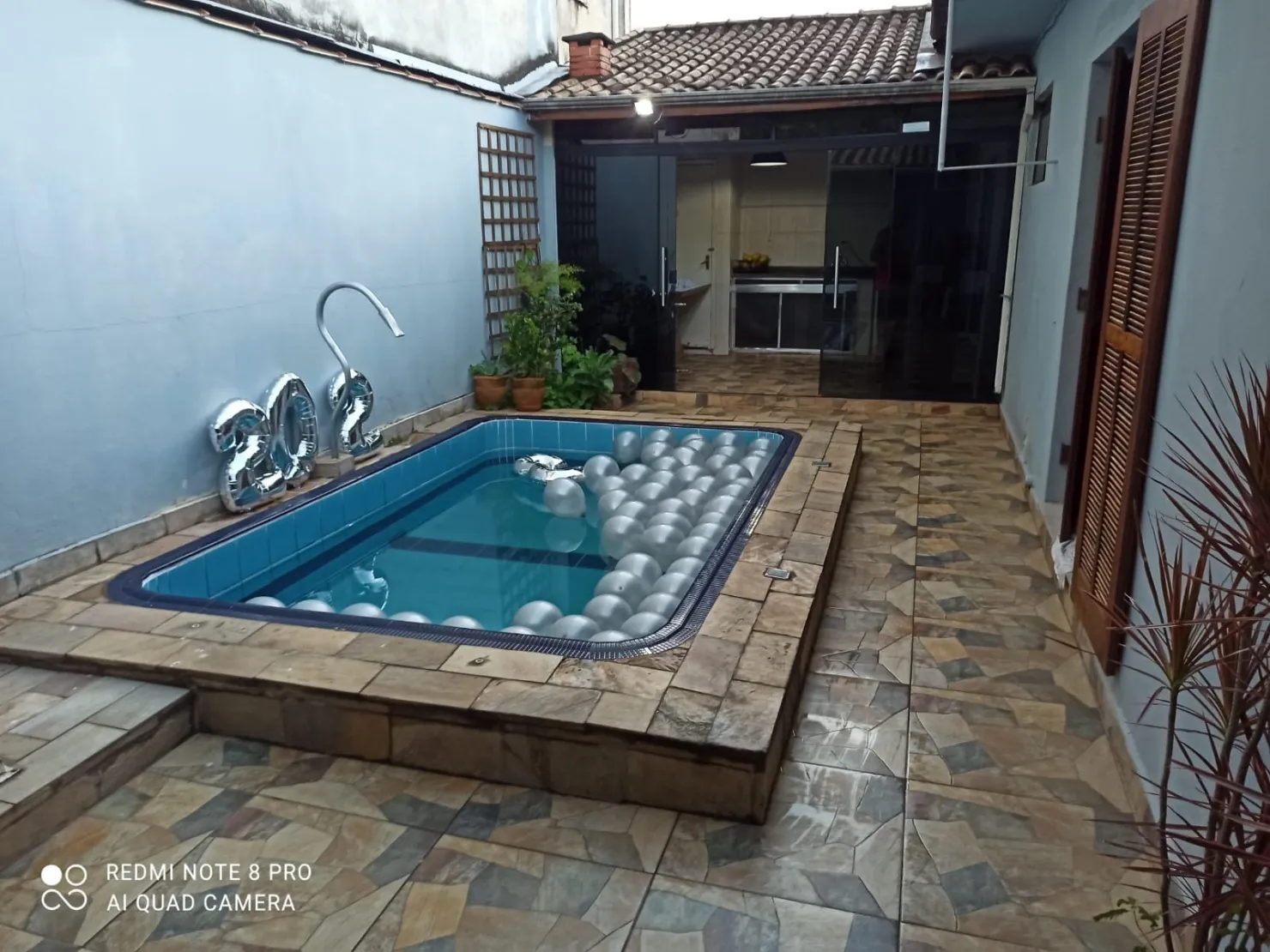 Imagem Casa à venda 3 Quartos, 1 Suite, 3 Vagas, 300M², Pedregulho, Guaratinguetá - SP