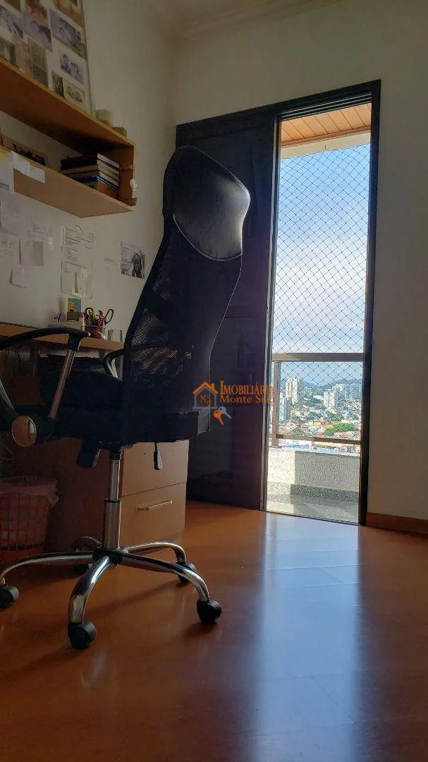 Imagem Apartamento com 3 dormitórios à venda, 145 m² por R$ 950.000,00 - Vila Milton - Guarulhos/SP