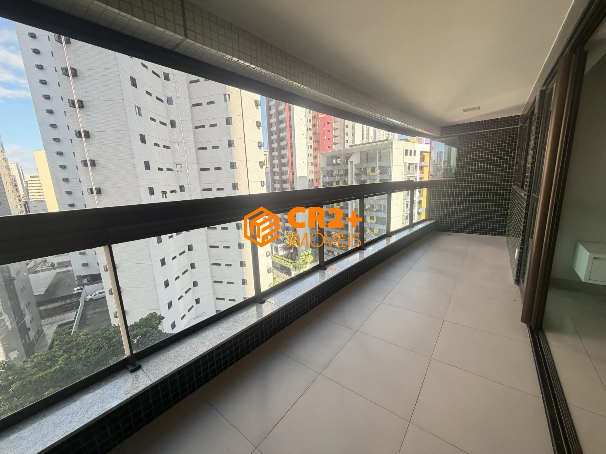 Imagem Alugo excelente apartamento de 185 m2, na Francisco da Cunha, com lazer compelto