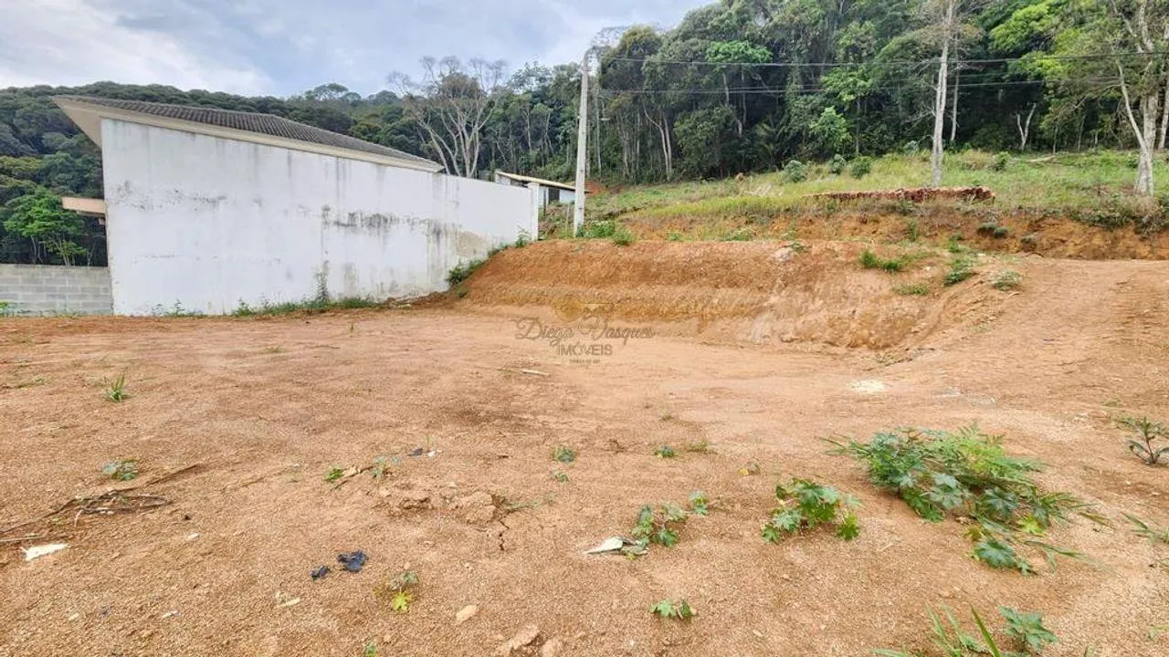 Imagem Terreno em Condomínio para Venda em Teresópolis / RJ no bairro Prata