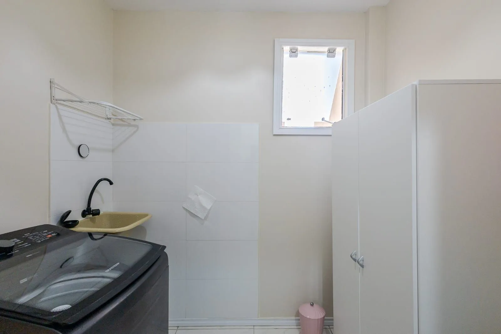 Imagem Apartamento de 80 m²semi mobiliado, 3 dormitórios e 1 suíte no Centro Histórico