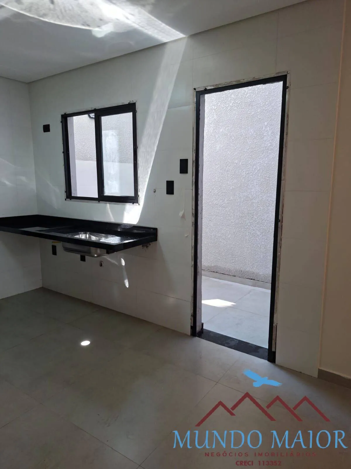 Imagem Sobrado Novo de Esquina no Jardim Alvorada - 3 Quartos, Suíte, 4 Vagas !!!!