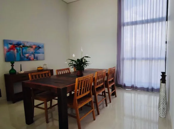 Imagem Linda casa a venda no Condomínio Ninho Verde Eco Residence II - Pardinho/SP.