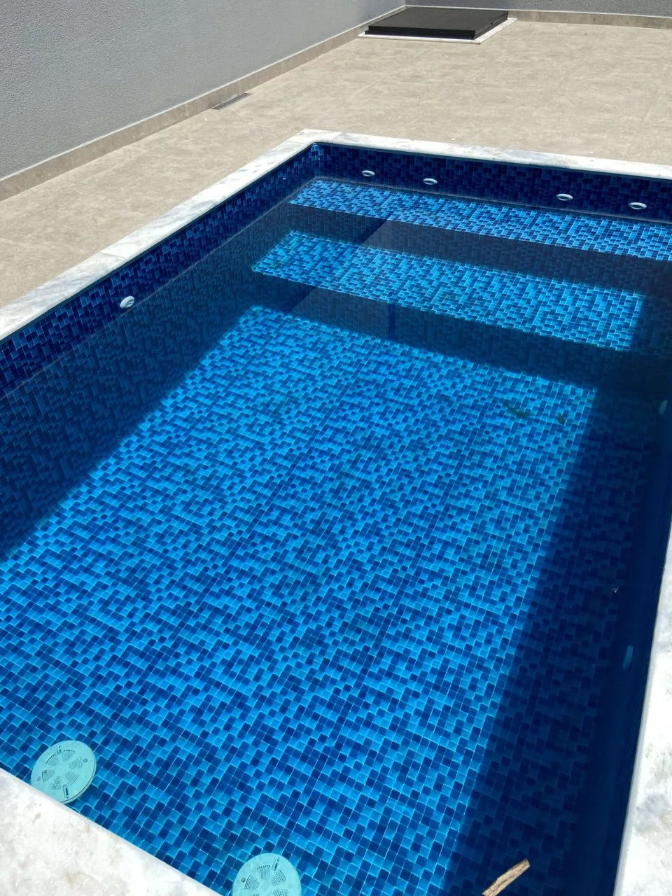 Imagem Casa de alto padrão no Parque Ibiti Reserva em Sorocaba-SP: 3 quartos, 3 suítes, 3 salas, 5 banheiros e 4 vagas.