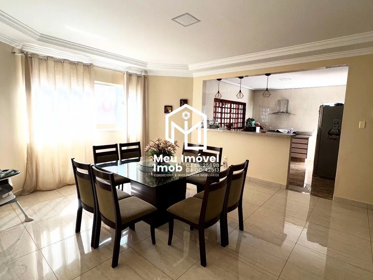 Imagem Casa 5 Quartos 2 Suítes 2 Vagas 250m² Taguatinga Sul