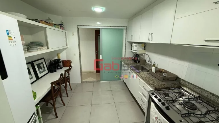 Imagem Apartamento com 3 dormitórios à venda, 170 m² por R$ 1.500.000,00 - Passagem - Cabo Frio/RJ
