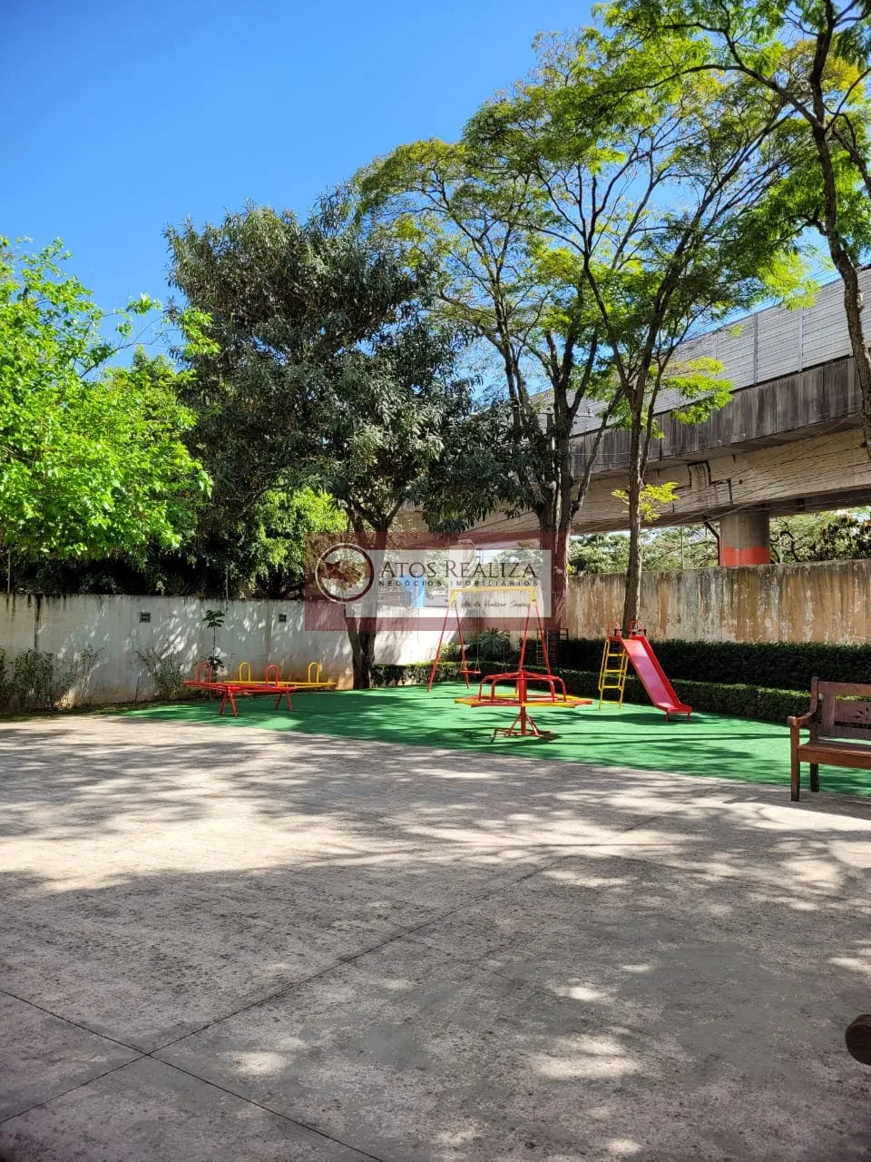 Imagem Vendo Oportunidade em Santo Amaro, Apartamento Espaçoso de 83m², 3 dormitórios, 1 vaga de garagem, venda por R$450.000. Oportunidade.