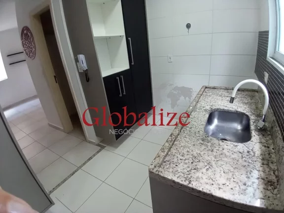 Imagem Casa triplex com 84m², 2 suítes, garagem fechada e churrasqueira por R$530.000,00