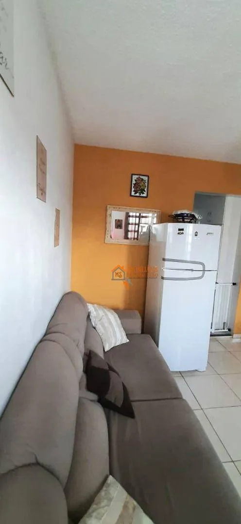 Imagem Casa com 2 dormitórios à venda por R$ 191.000,00 - Vila Carmela I - Guarulhos/SP