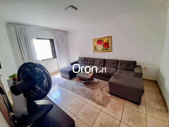 Imagem Sobrado com 4 dormitórios à venda, 420 m² por R$ 1.390.000,00 - Setor Jaó - Goiânia/GO
