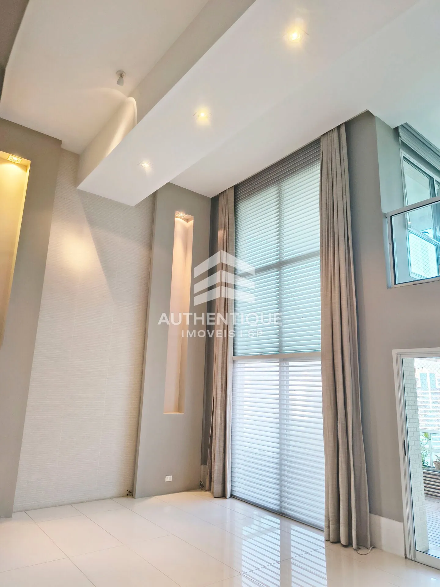 Imagem VILLAGGIO PANAMBY - Apartamento no bairro Panamby à venda