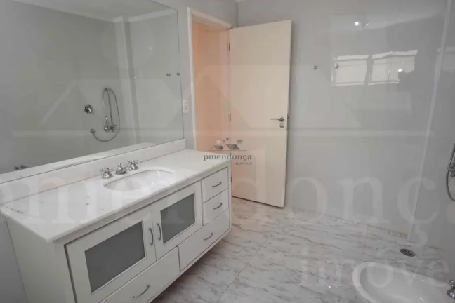 Imagem Apartamento em Ã³timas condiÃ§Ãµes com iluminaÃ§Ã£o natural e janelas em todos os ambiente...