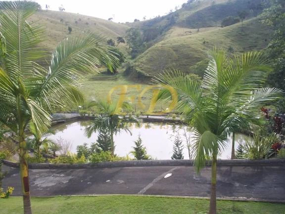 Imagem Sítio de Alto Padrão em Mairiporã / Terra Preta