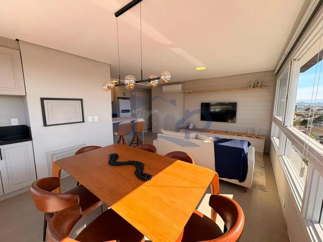 Imagem Apartamento a venda com 2 dormitorios no centro de Torres/RS