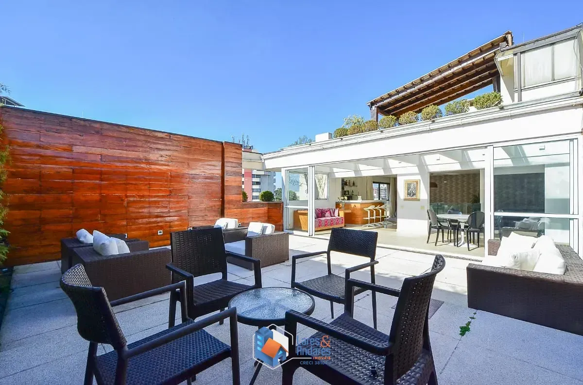 Imagem Triplex para venda em Morumbi com 3 quartos, sendo 3 suítes, 370.59m²