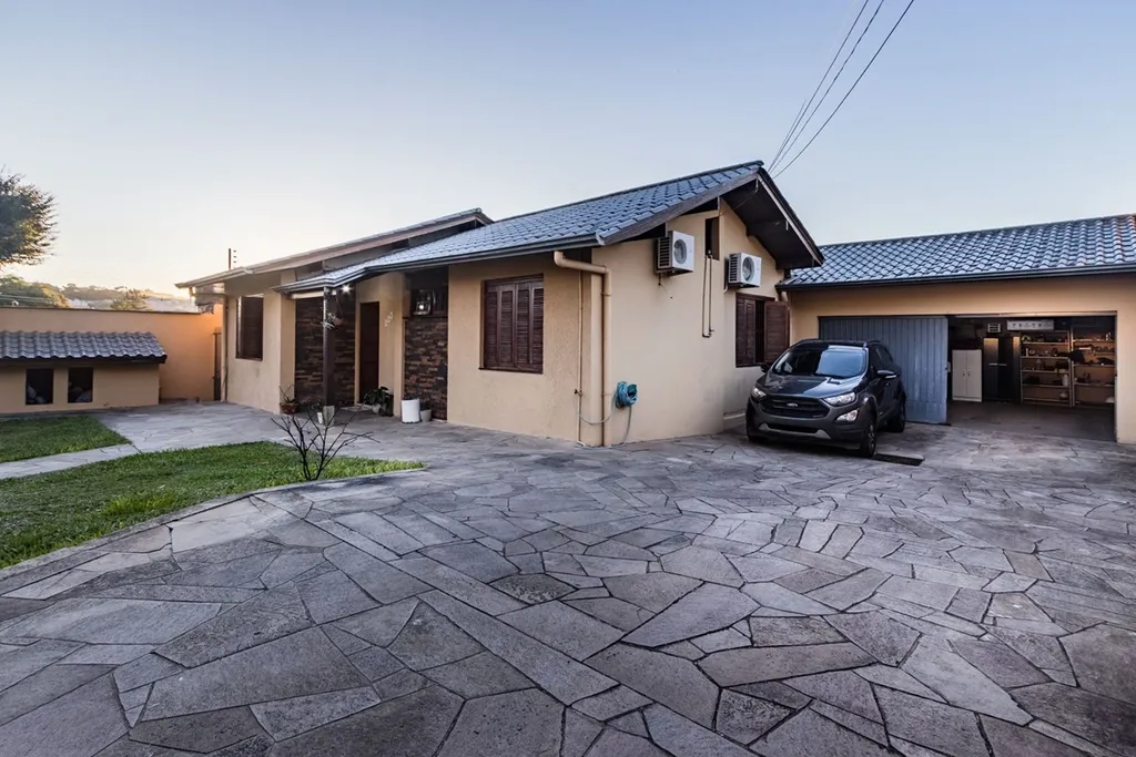 Imagem Casa de Condomínio em Santa Tereza