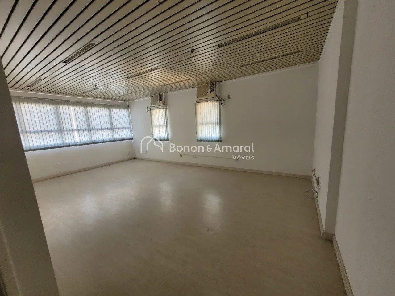 Imagem Sala comercial para aluguel na Vila Itapura em Campinas!!