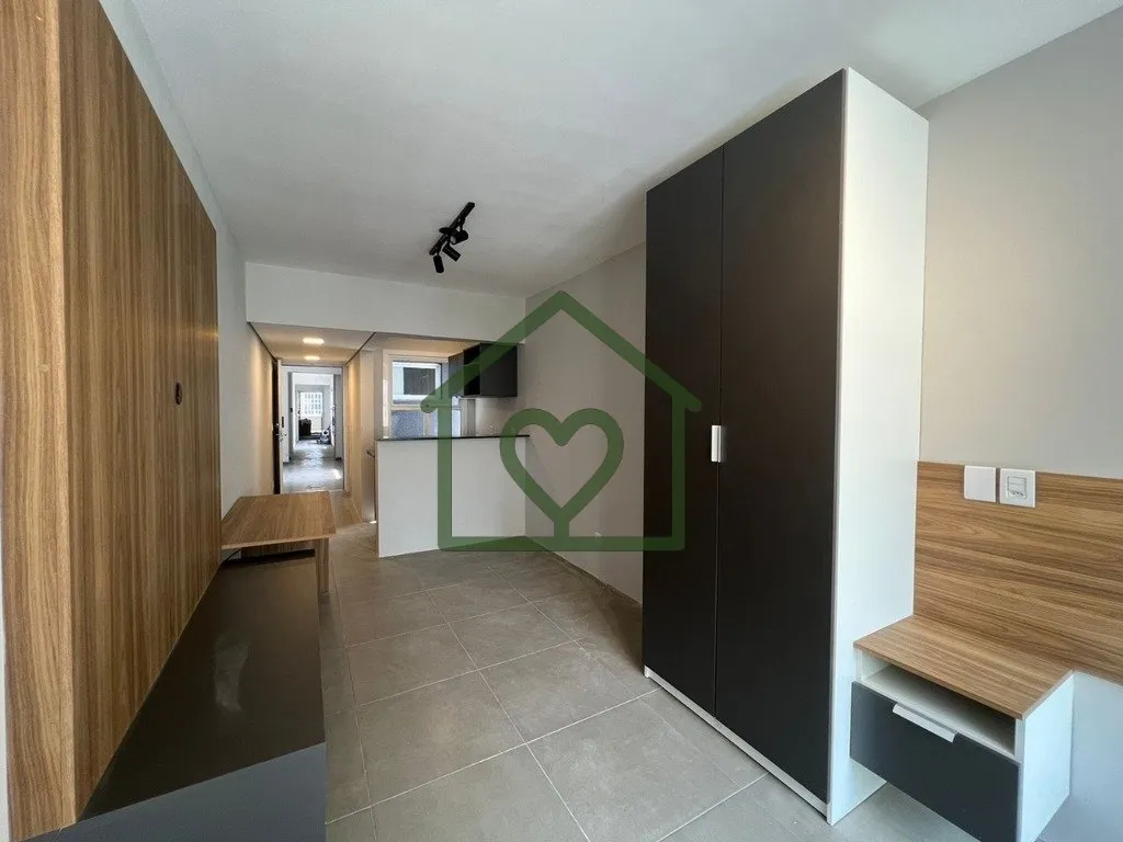 Imagem Lofts mobiliados no centro de Porto Alegre, ao lado do Hospital Santa Casa, com 30m² privativos, to...