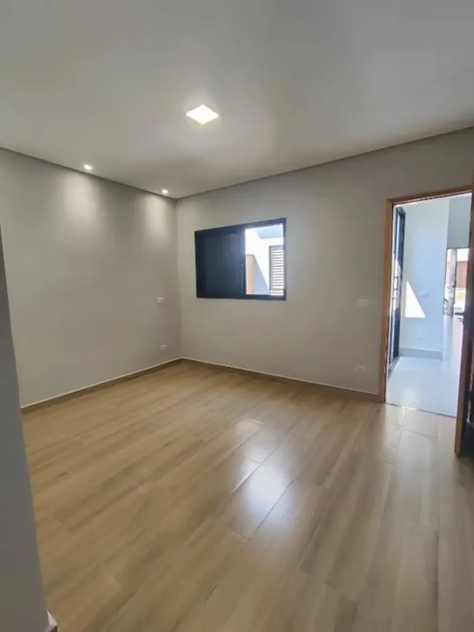 Imagem Casa em Condomínio à Venda em Sorocaba-SP, Horto Florestal: 3 Quartos, 1 Suíte, 1 Banheiro, 2 Vagas, 115,08m²