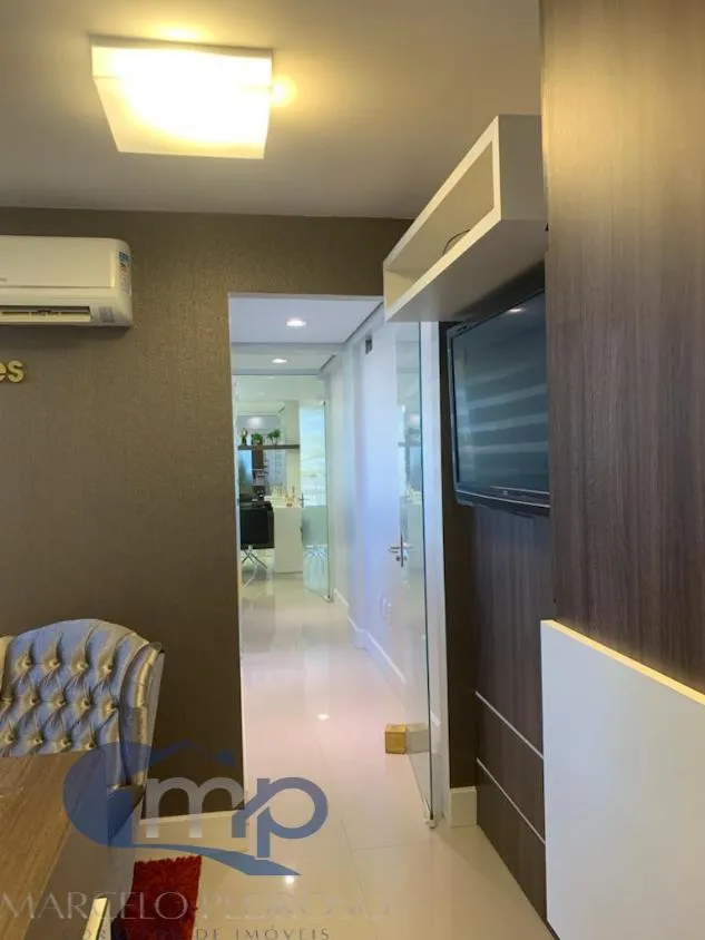 Imagem Sala comercial á venda com 49,10m² no centro de Torres/RS