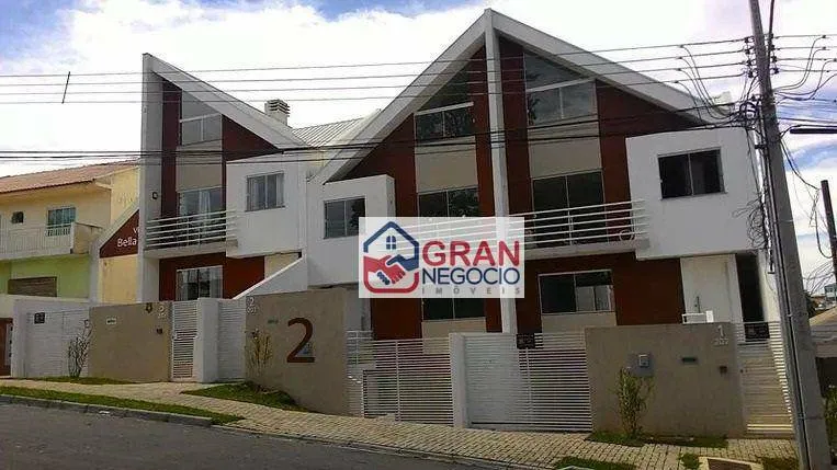 Imagem Sobrado com 3 dormitórios à venda no Pilarzinho - Curitiba/PR