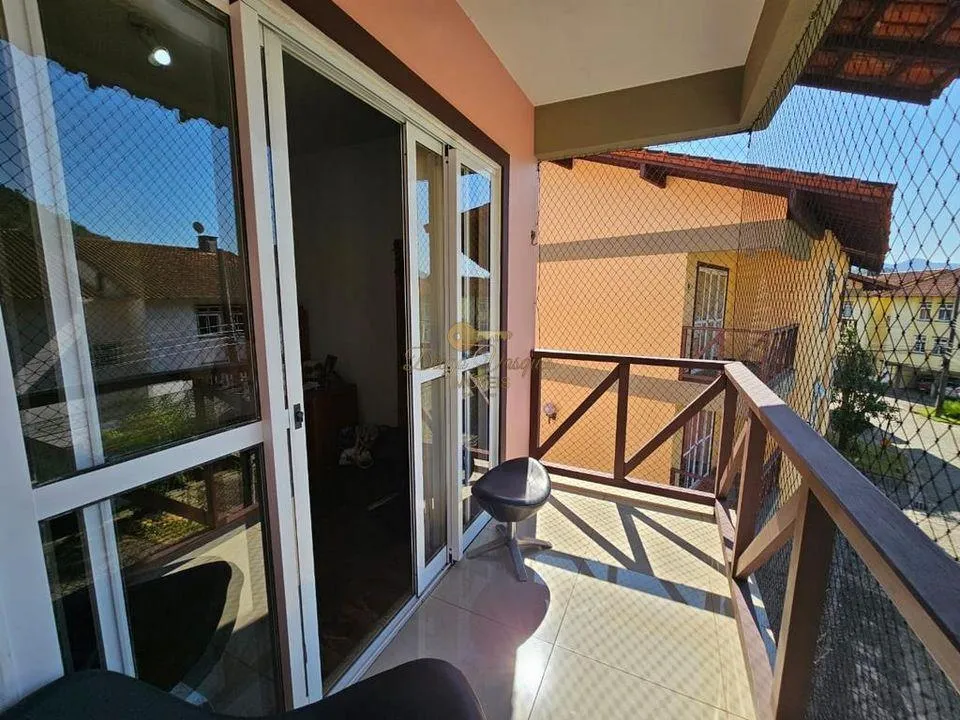 Imagem Casa em Condomínio para Venda em Teresópolis / RJ no bairro Bom Retiro