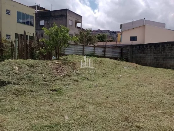 Imagem Terreno PLANO Fantástico 1549m², 22 metros de Frente, Perfeito para Sobrados, Construções diversas no Jardim Cruzeiro, Mauá-SP